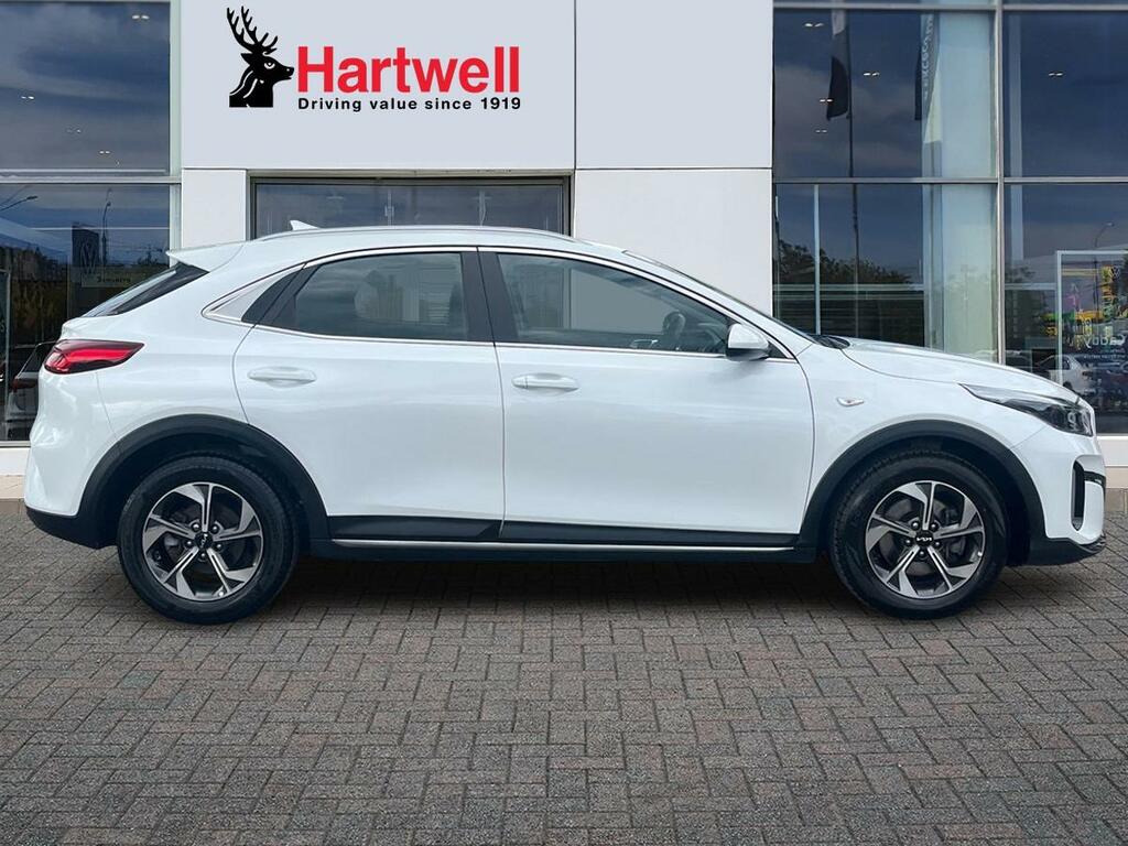 Kia Xceed 1.5 T-gdi 2 Suv Euro 6 Ss 15 FV72RYG White #2