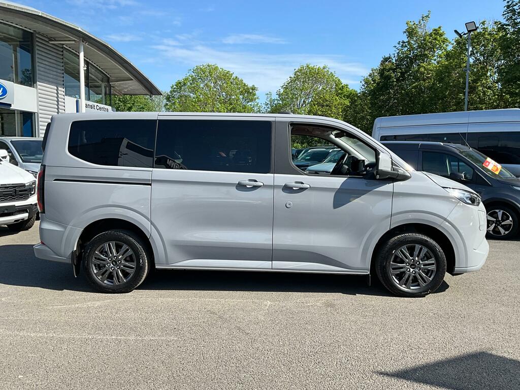 Ford Tourneo Custom 340 65Kwh Titanium Minibus Double Cab Grey #2
