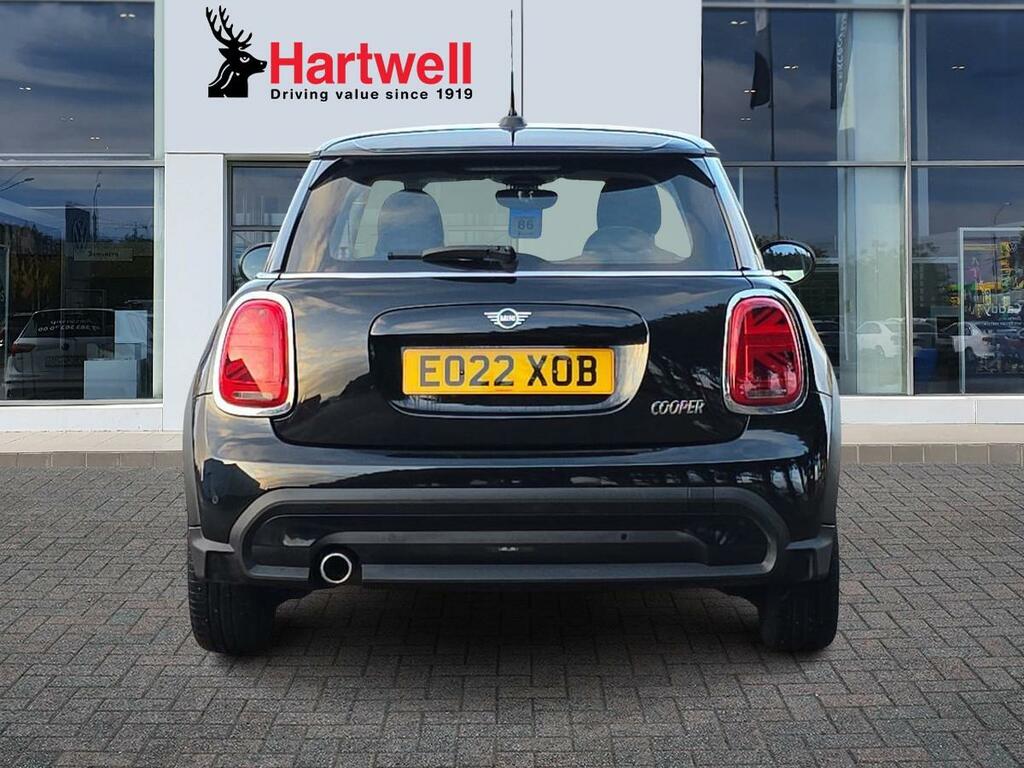 Mini Hatch 1.5 Cooper Classic Hatchback Eur E022XOB Black #4