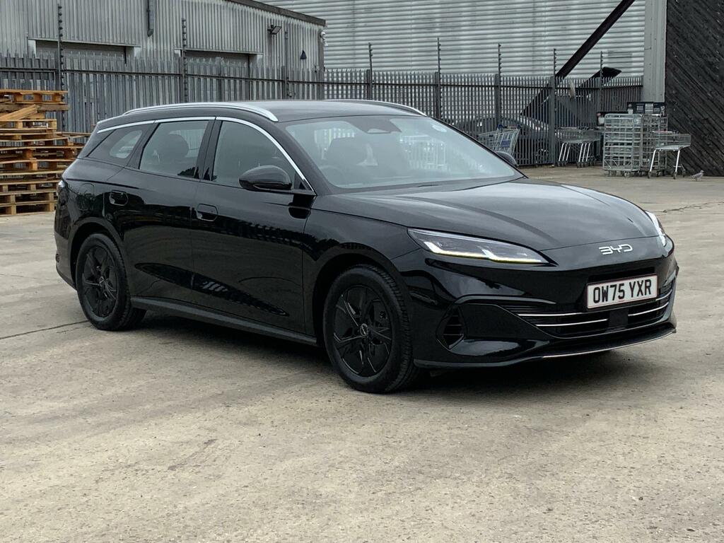 Byd Seal 1.5 10Kwh Boost Estate Plug-in Hybrid C Black