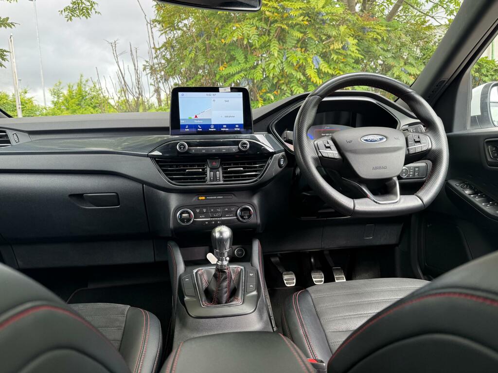 Ford Kuga St-line 1.5 Ecoboost 150Ps OU70KYS White #3