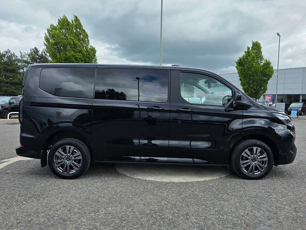 Ford Tourneo Custom 2.0 320 Ecoblue Titanium Luxe Minibus Double Cab 5 Black #4