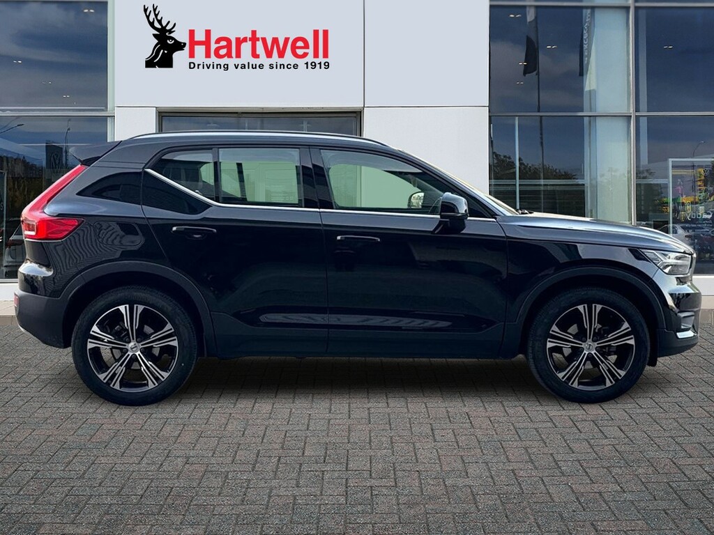 Volvo XC40 1.5 T3 Inscription Pro Suv Euro Black #2