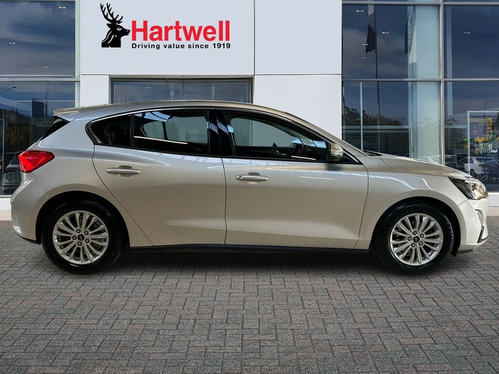 Ford Focus 1.0T Ecoboost Titanium Hatchback KD19ZPN Silver #2