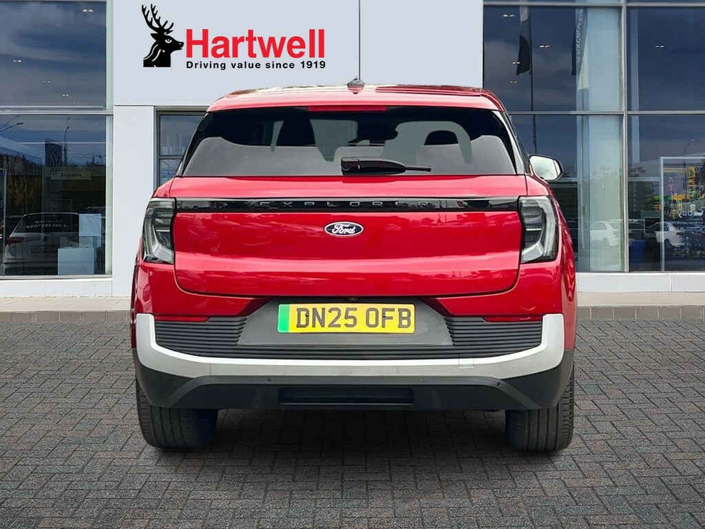 Ford Explorer Extended Range 77Kwh Select Suv Red #4