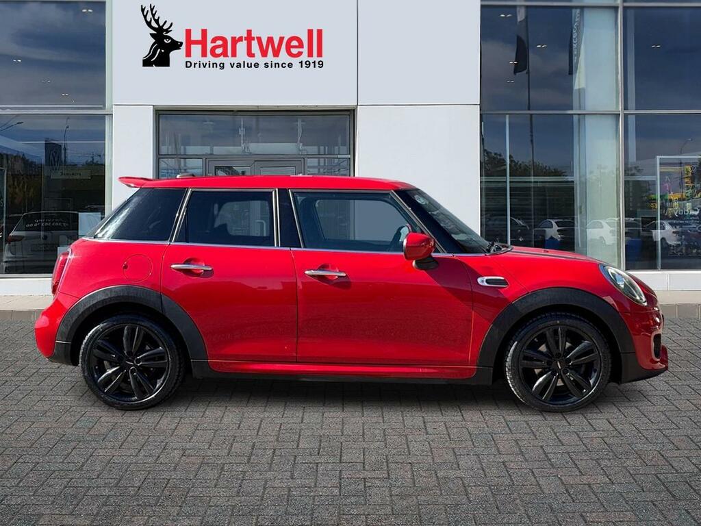 Mini Hatch 1.5 Cooper Sport Hatchback Euro YC69LHK Green #2