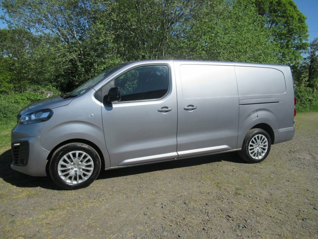 Vauxhall Vivaro 2L Pro 6Dr FD23EWL Grey #2