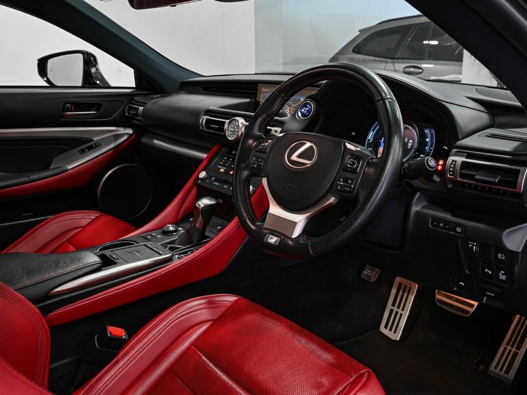 Lexus RC 300H 2.5 F-sport Cvt Black #2