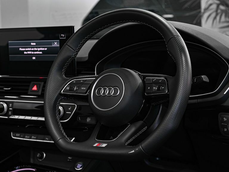 Audi A5 40 Tfsi 204 Edition 1 S Tronic Cabriolet Red #6