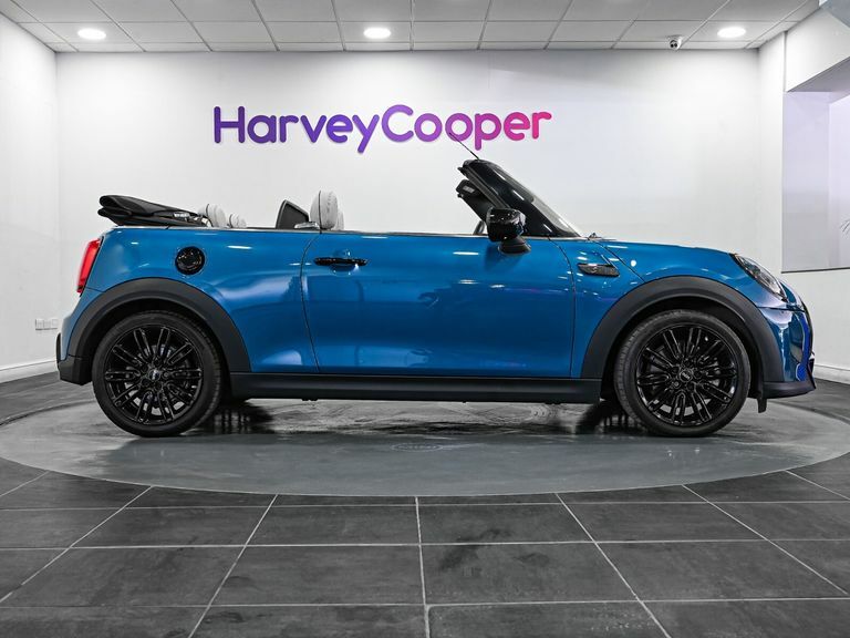 Mini Convertible 2.0 Cooper S Exclusive Blue #3
