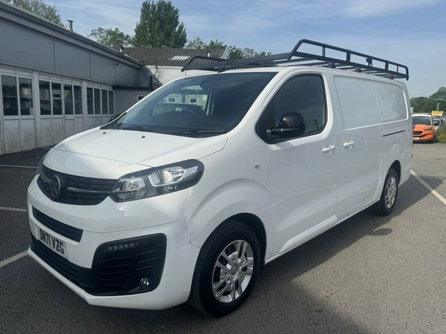 Vauxhall Vivaro 2.0 Turbo D 3100 Sportive Panel Van Man DN71VZG White #5