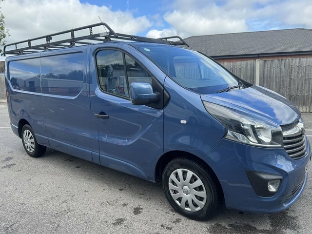Vauxhall Vivaro 1.6 Cdti 2900 Sportive Panel Van DY17ZUC Blue #4
