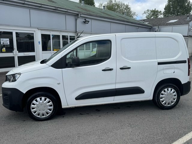 Peugeot Partner 1.5 Bluehdi 1000 Professional Standard Panel Van 5 NV70RSX White #5