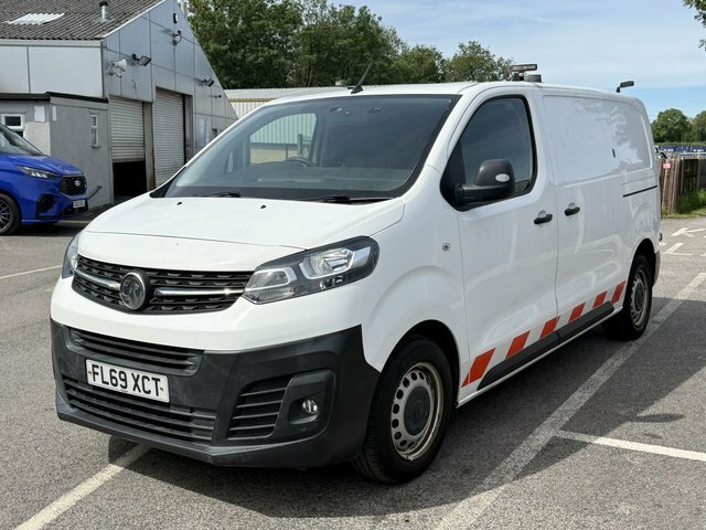 Vauxhall Vivaro 1.5 Turbo D 2900 Edition Panel Van Manu White #6
