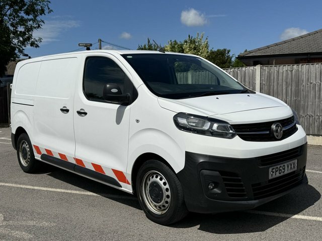 Vauxhall Vivaro 1.5 Turbo D 2900 Edition Panel Van Manu White