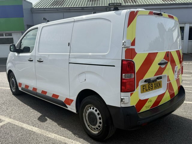 Vauxhall Vivaro 1.5 Turbo D 2900 Edition Panel Van Manu FL69XKN White #5