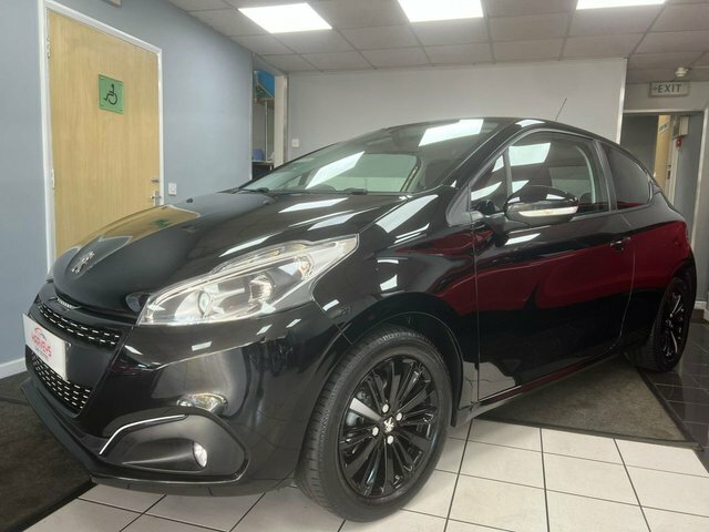 Peugeot 208 1.2 Puretech Black Edition Hatchback Ma VO18HWP Black #6