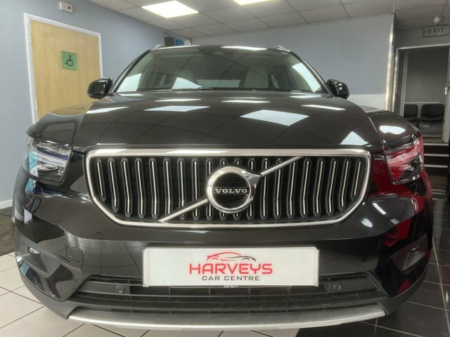 Volvo XC40 2.0 D4 Inscription Pro Suv Awd Eur CN68TKC Black #3