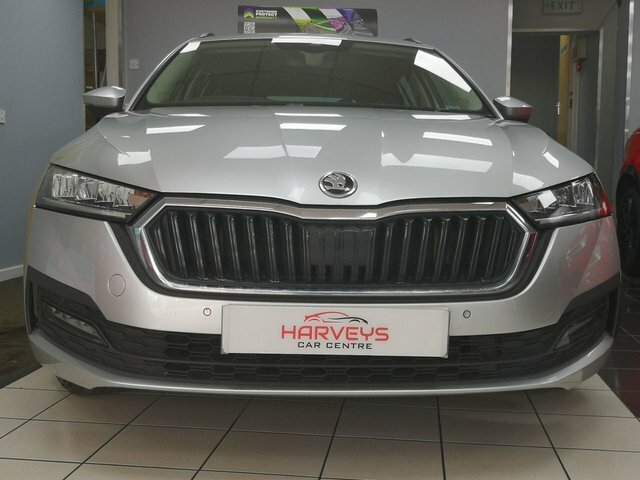 Skoda Octavia 1.5 Tsi Act Se Technology Estate BD21FYH Silver #3