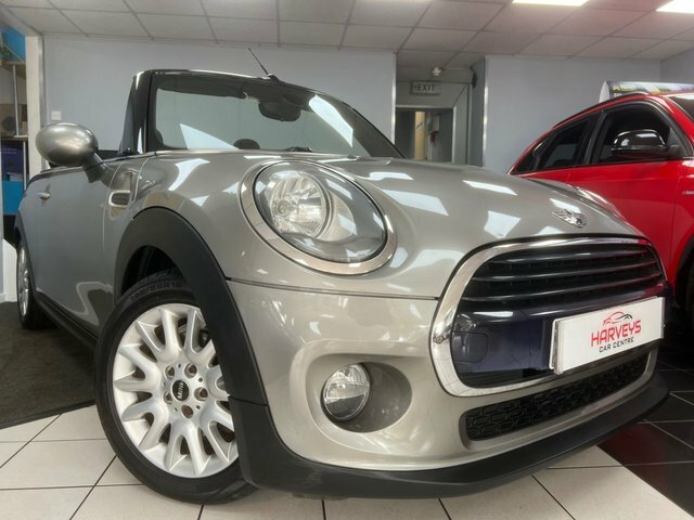 Mini Convertible 1.5 Cooper D Convertible Euro 6 Silver