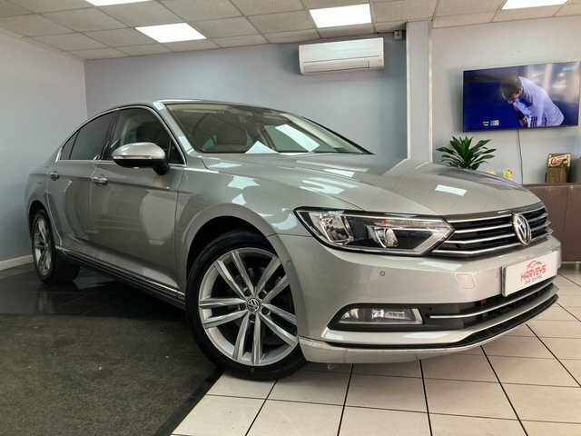 Volkswagen Passat 1.6 Tdi Bluemotion Tech Gt Saloon Dsg E AJ15WRT Silver #2