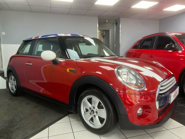 Mini Hatch 1.5 Cooper Hatchback Euro 6 S S OO52HEN Red #3