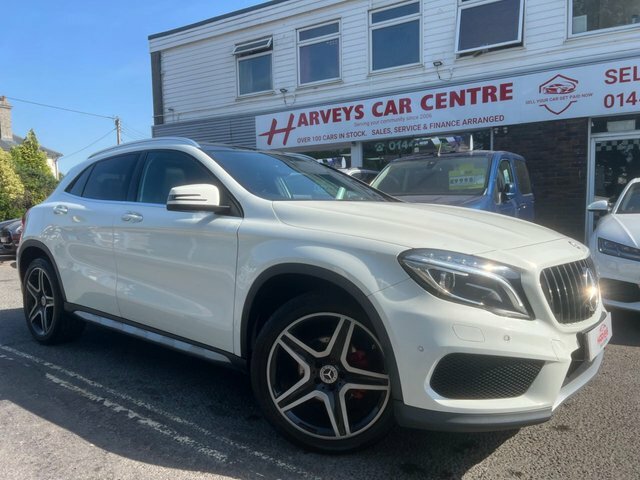Mercedes-Benz GLA Class 1.6 Gla200 Amg Line Premium Plus Suv FN17RYZ White #2