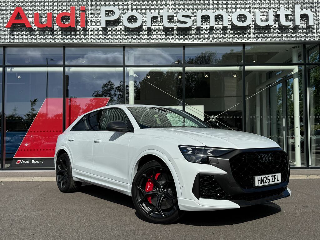 Audi RSQ8 Performance Carbon Vorsprung Black