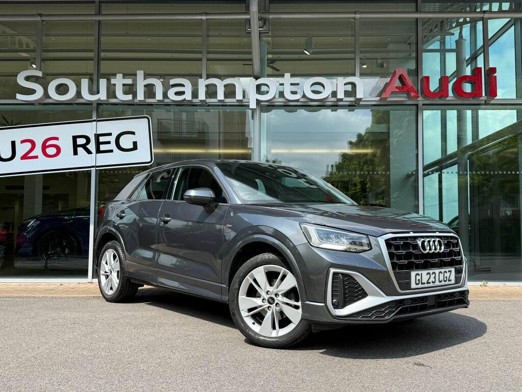 Audi Q2 S Line Black