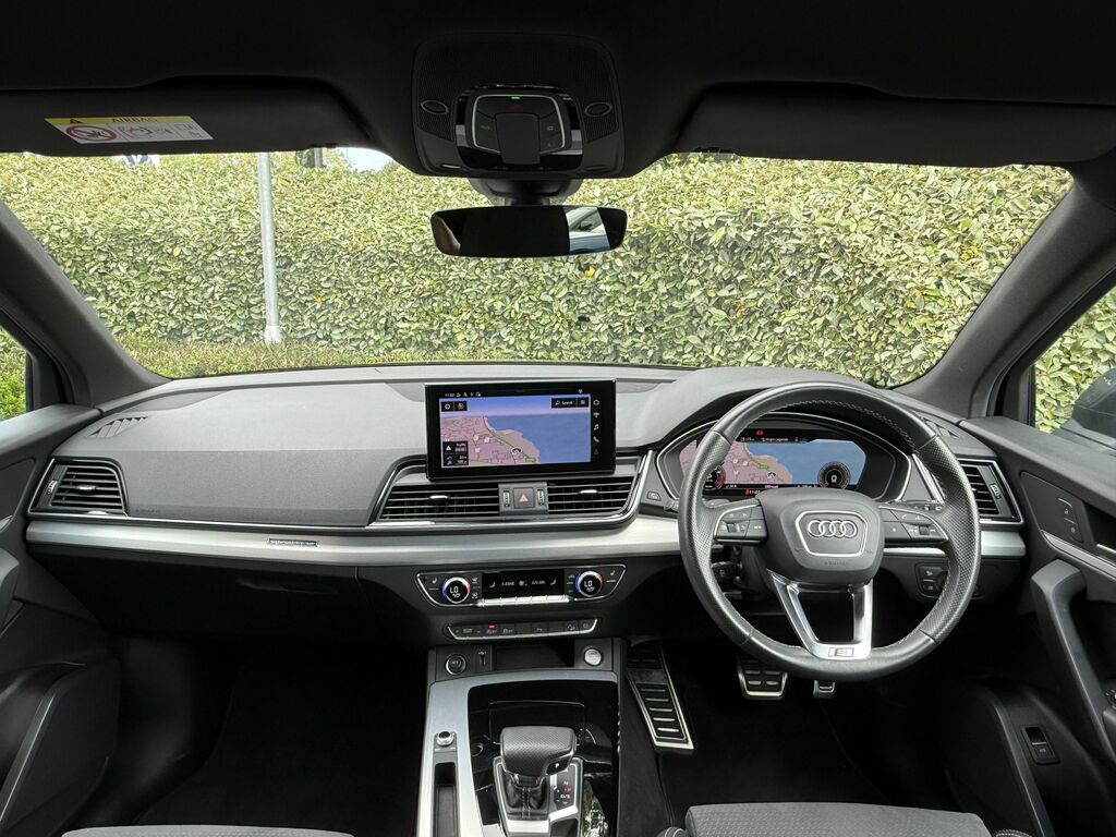 Audi Q5 S Line GU73YXP Black #5