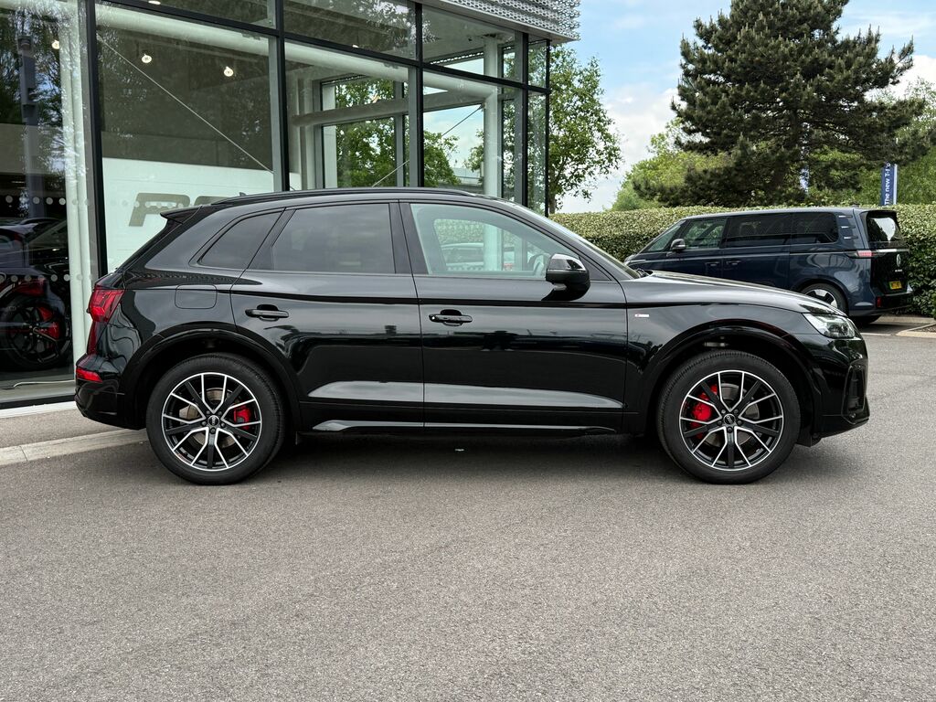 Audi Q5 Petrol ET72VKH Black #2