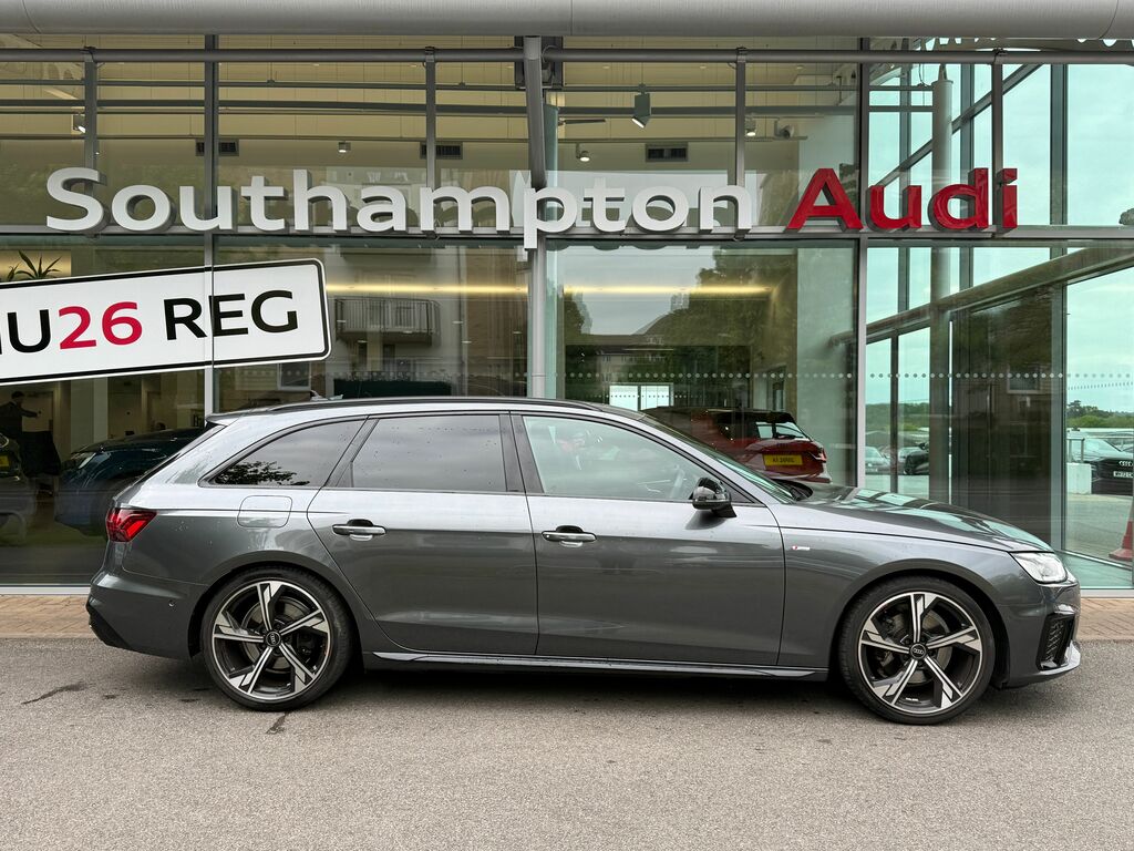 Audi A4 Black Edition LP73WHR Black #2