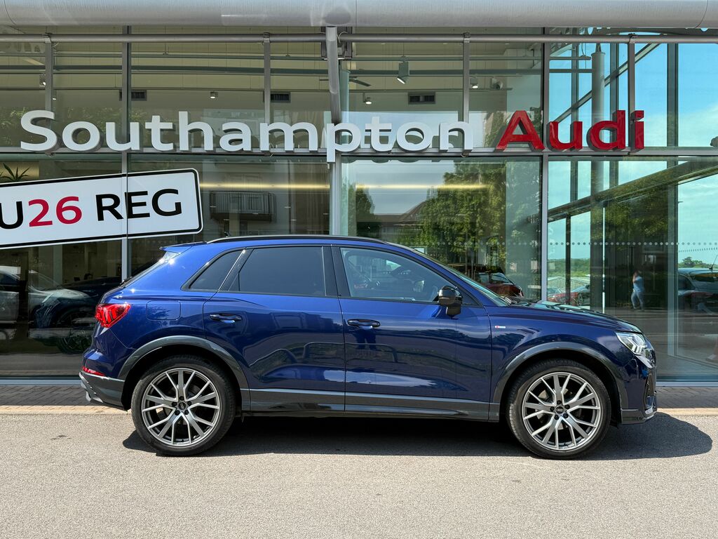 Audi Q3 Black Edition HD73FNO Blue #2