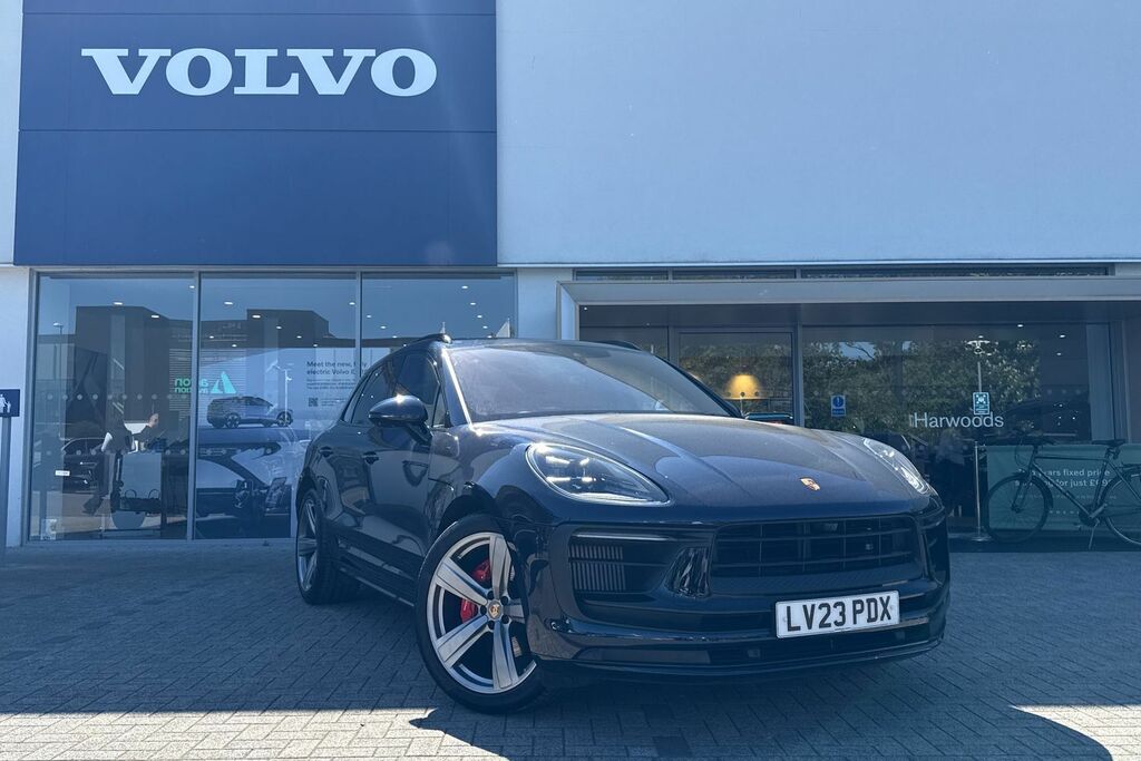 Porsche Macan S Blue