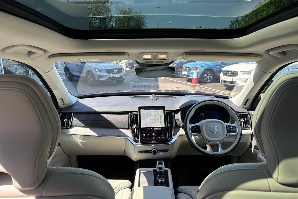 Volvo XC90 Ultra RA74KLM Red #3