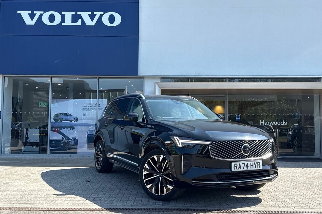 Volvo XC90 Ultra Black