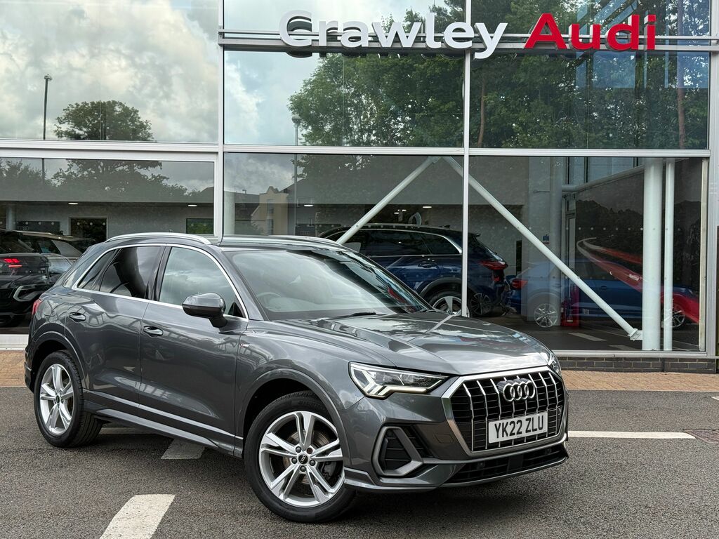 Audi Q3 S Line Black