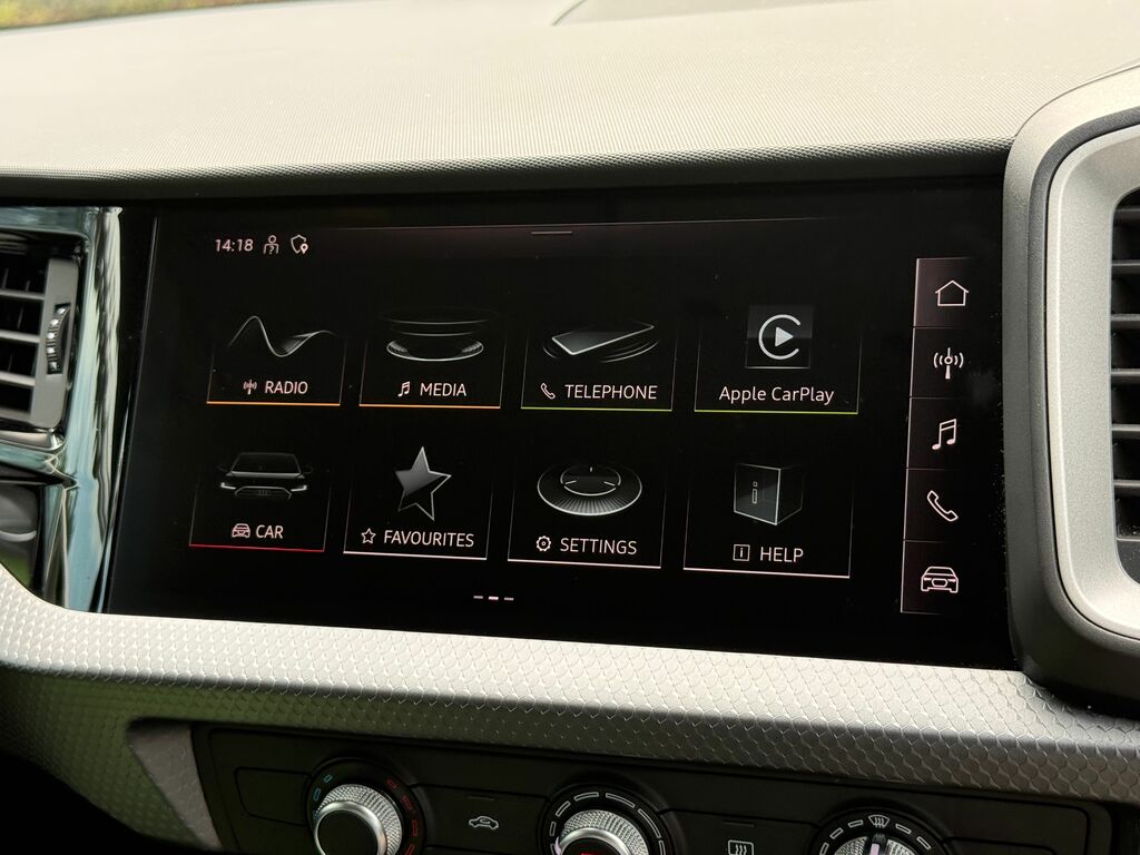 Audi A1 Sport Black #4