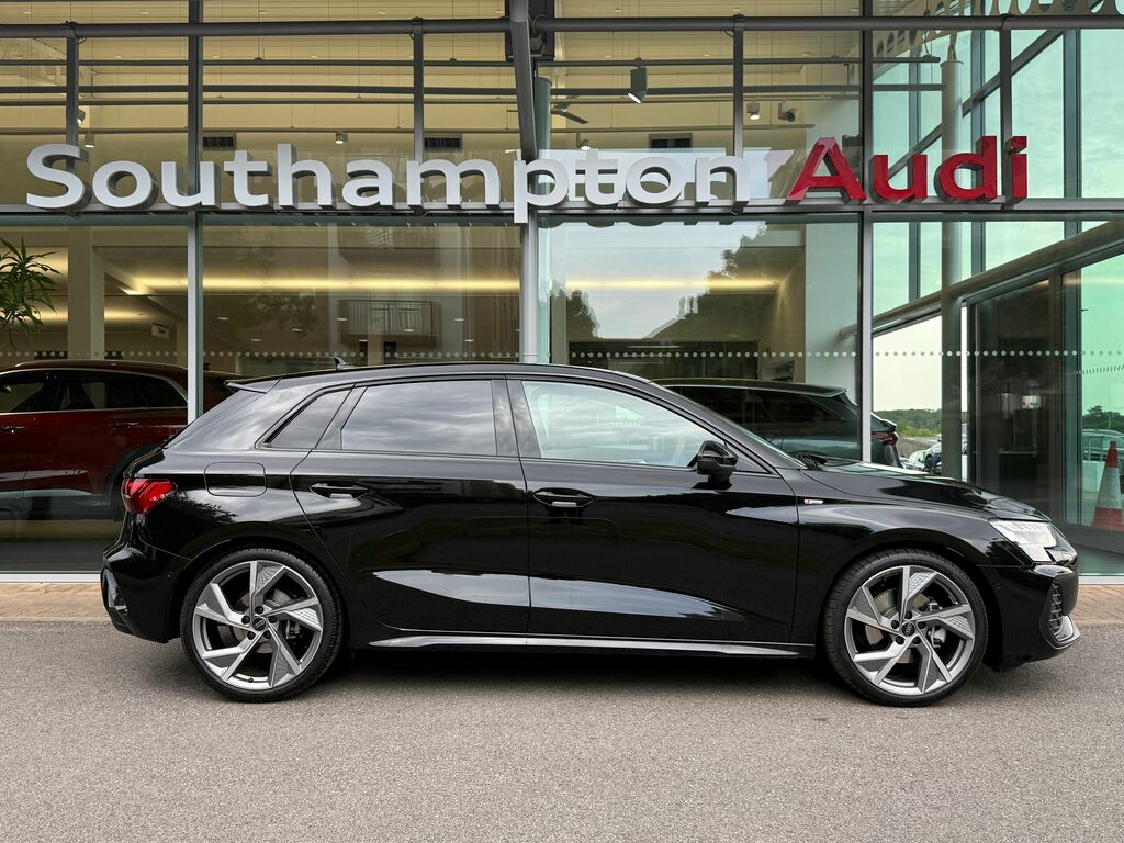 Audi A3 Black Edition Black