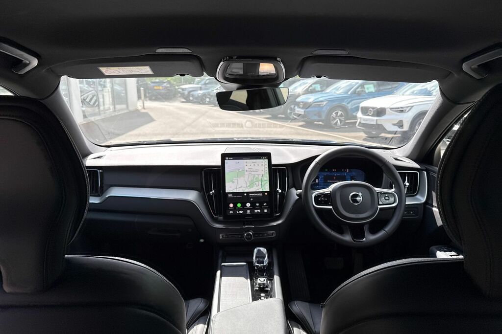 Volvo XC60 Plus Black Edition RV75VBP Black #3