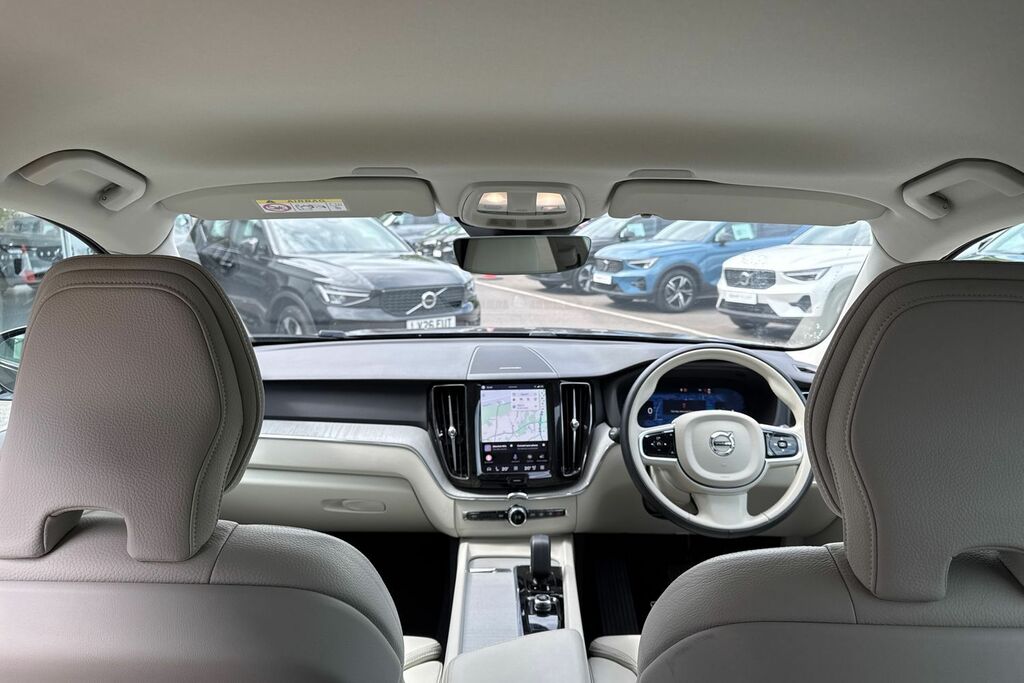 Volvo XC60 Plus RA74AVD Black #3