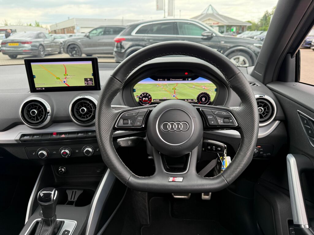 Audi Q2 Black Edition GX72XTY Black #6