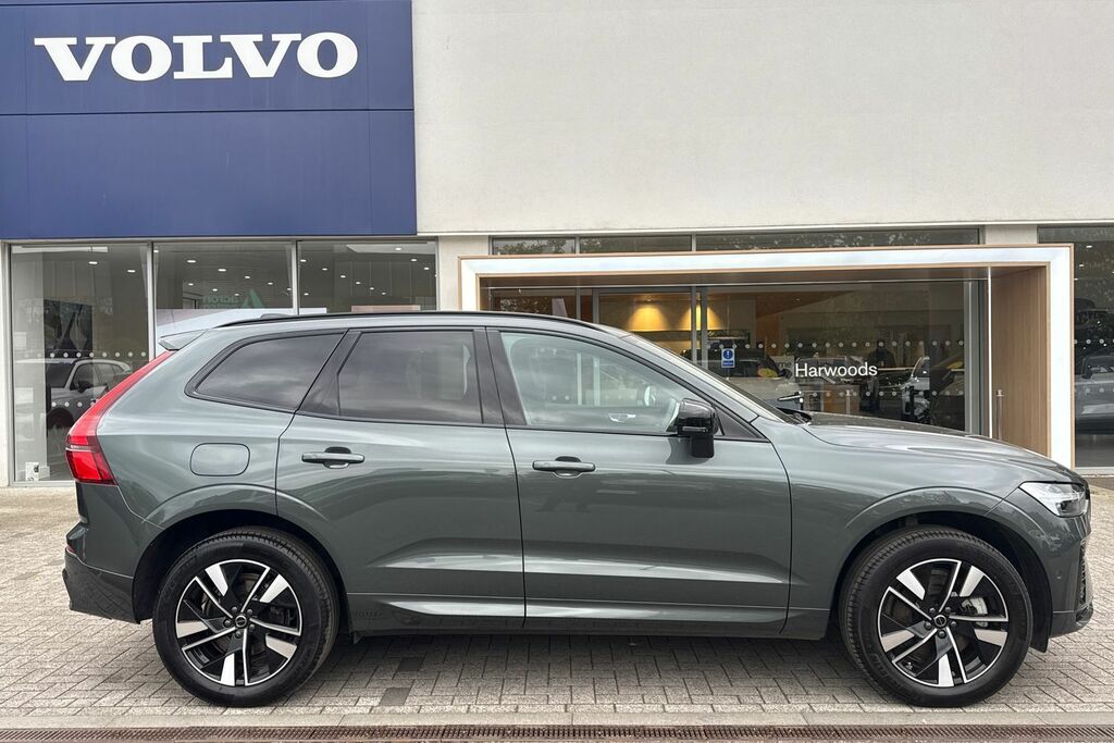 Volvo XC60 Plus Green #2