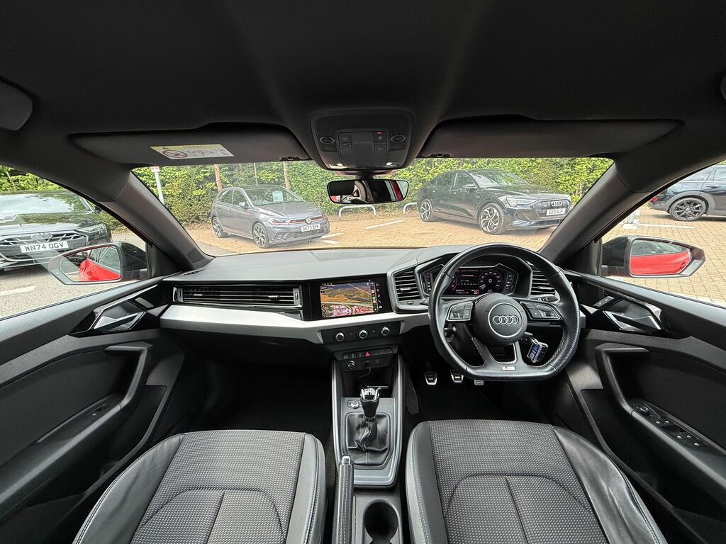 Audi A1 Black Edition GY71KRF Red #3
