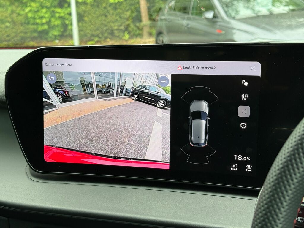 Audi Q3 Edition 1 GU26ENV Red #4