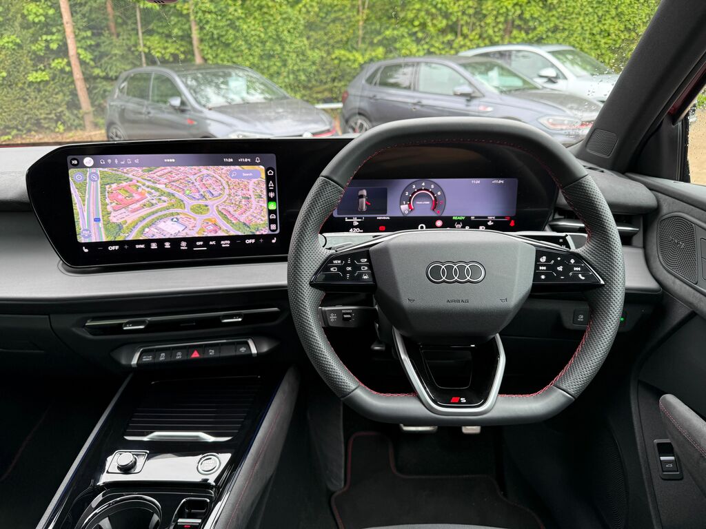 Audi Q3 Edition 1 GU26ENV Red #5