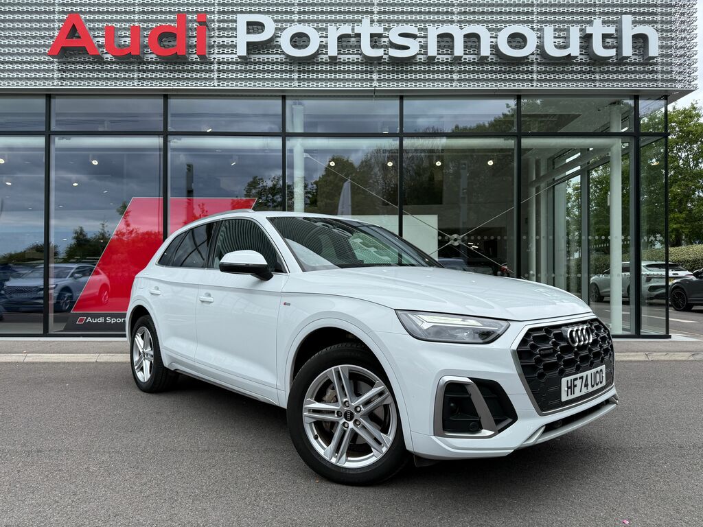 Audi Q5 S Line Black