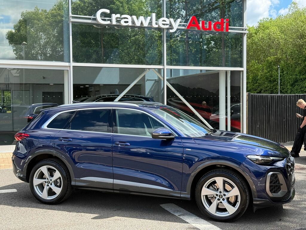 Audi Q5 S Line GY75MXD Blue #2