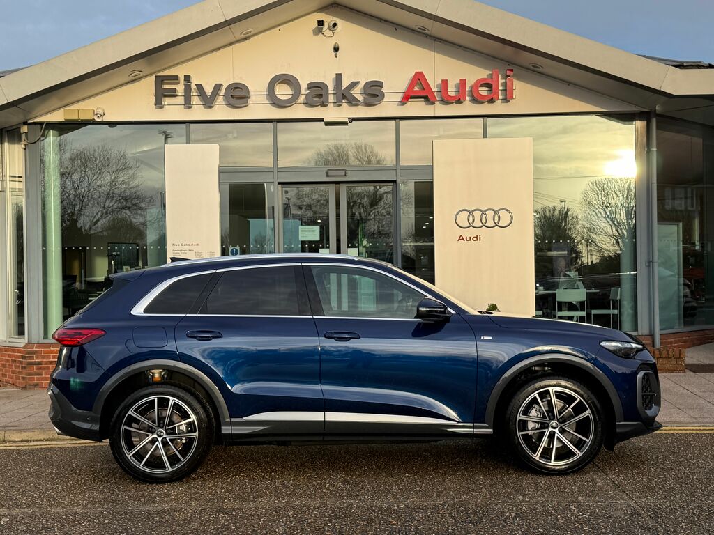 Audi Q5 S Line GY75ZKT Blue #2