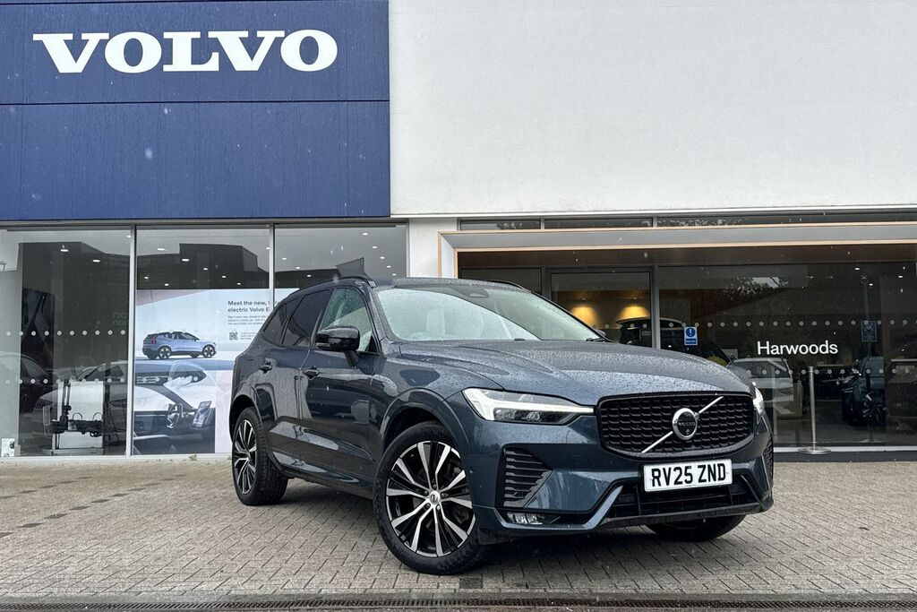 Volvo XC60 Plus Blue